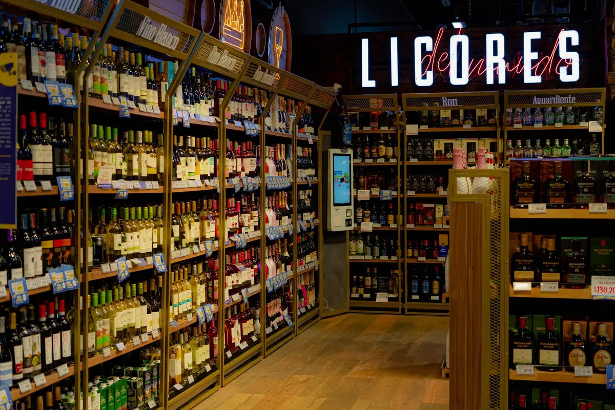 Well-stocked retail shelves